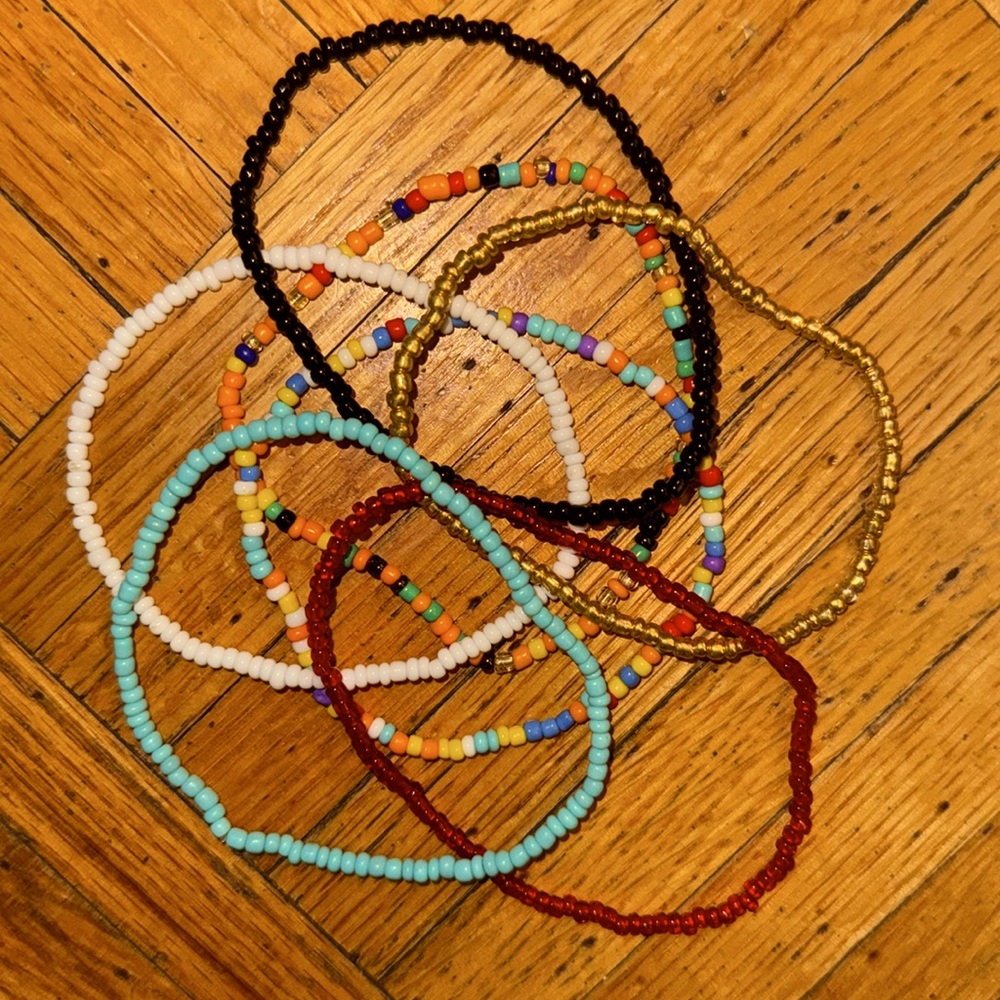 Lot of 7 Beautiful Beaded Bracelets/Anklets